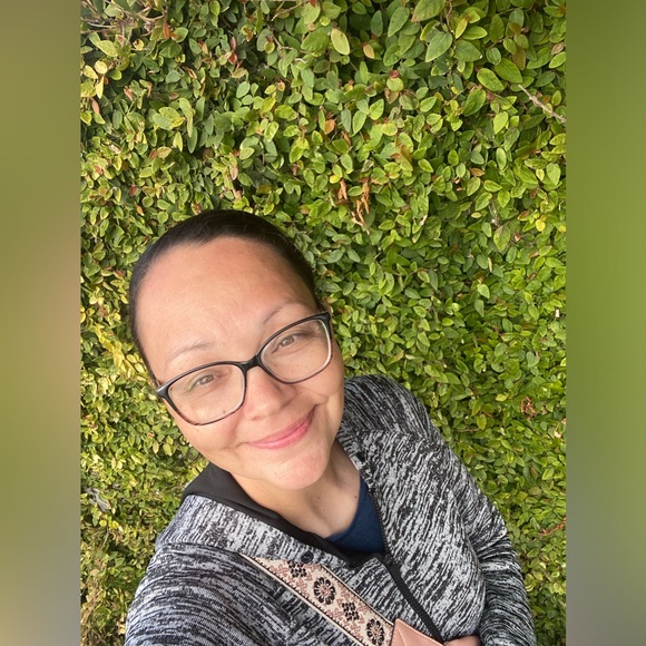 Meet your Posher, Marcy - Picture 1 of 5